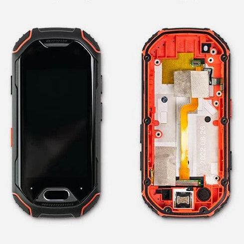 Atom LCD